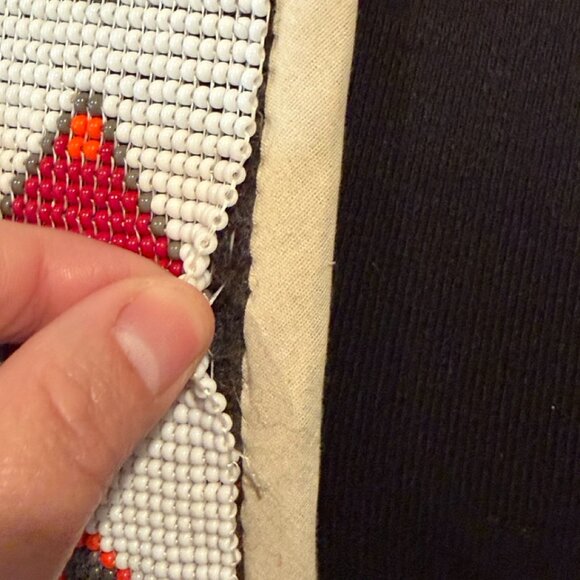 Vintage Handmade Native American Indian Indigenous Beaded Cross Body Purse - Picture 4 of 16